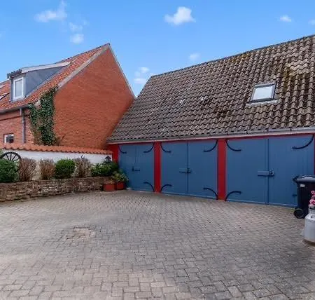 Charming Townhouse By The Harbour Holiday home *